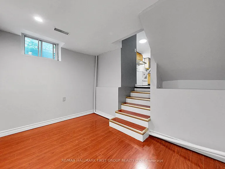 33 Robbinstone Dr #BASEMENT — Photo 15