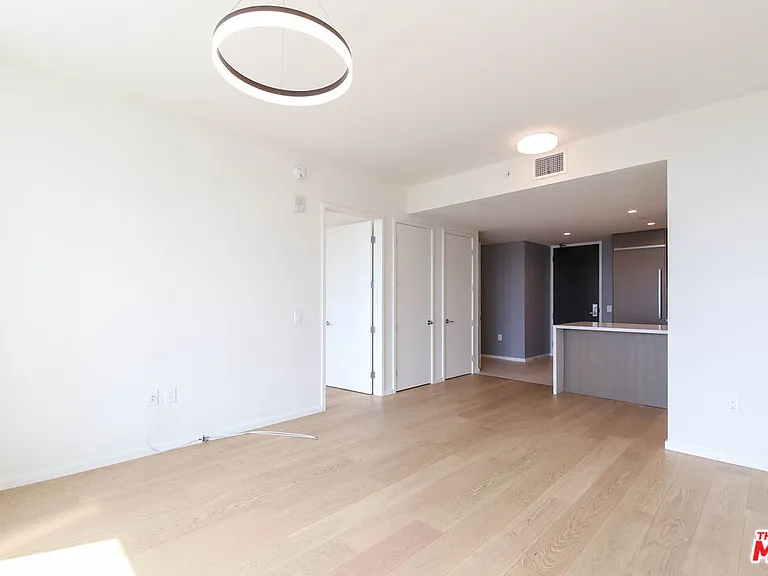 889 Francisco St #2401 — Photo 6