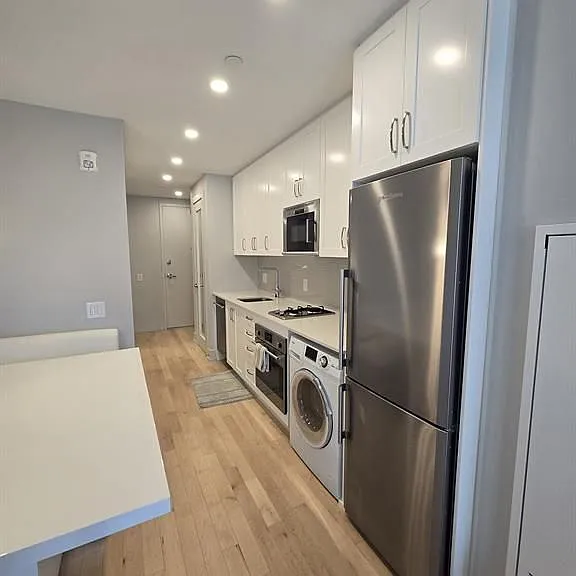 60 Springhurst Ave #313 — Photo 13