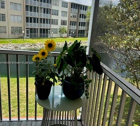2nd image of 1700 NE 191st St APT 204