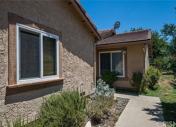 3rd image of 25632 Almendra Dr
