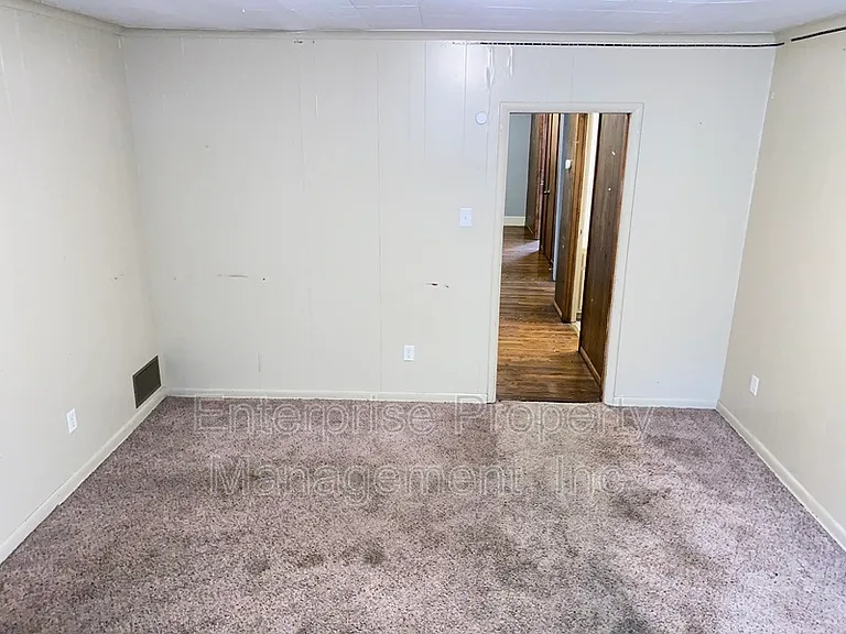605 Houston St — Photo 34