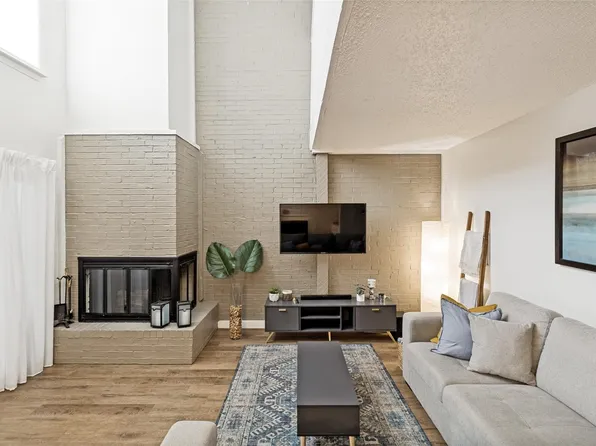 2004 Town Pl, Garland, TX 75041
