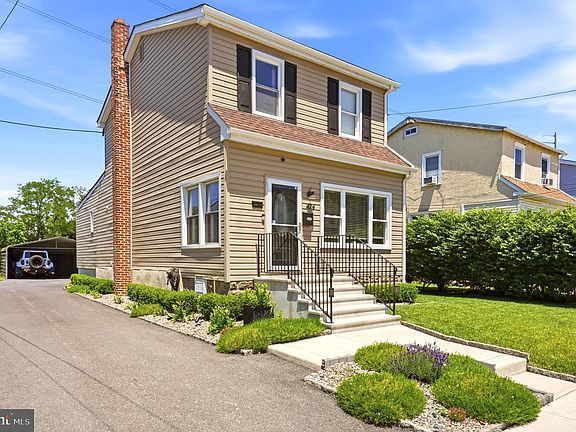3rd image of 429 Hillcrest Ave