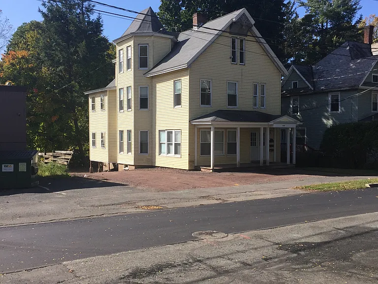 4 Pond St — Photo 7