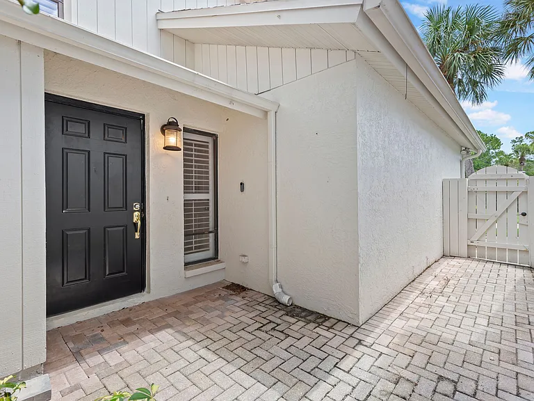 485 Westlake Blvd #70 — Photo 38