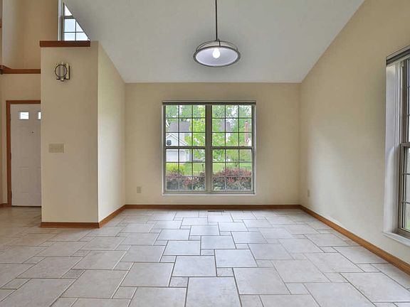 5th image of 805 Lynnfield Dr