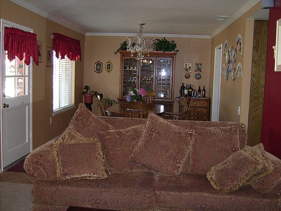 Custom Paint & Crown Molding