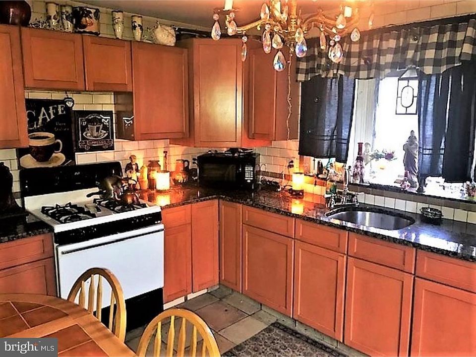 2nd image of 9335 Campus Ln