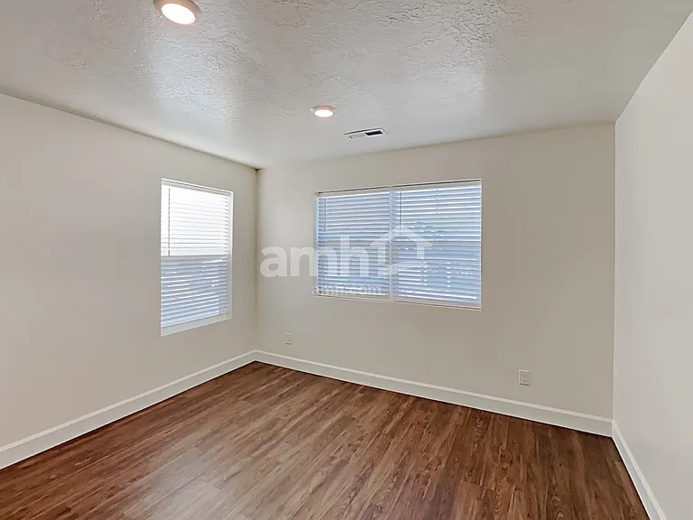 1192 N Wagon Way — Photo 20