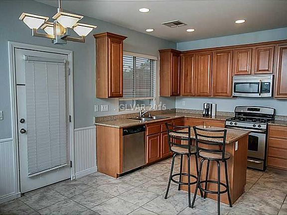 4th image of 8157 Satin Carnation Ln
