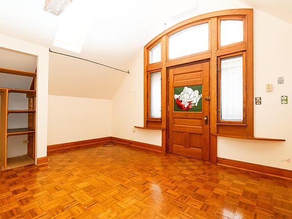 4th image of 2647 N Orchard St #3A