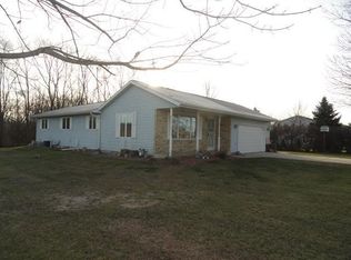 111 N Shore Dr, Neosho, WI 53059