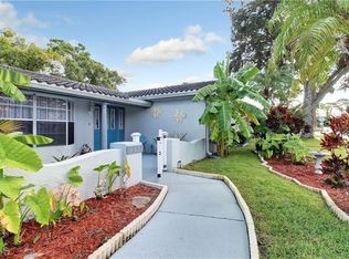 2059 Kingfisher Dr, Palm Harbor, FL 34683
