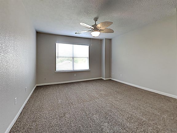 5th image of 19023 Remington Park Dr