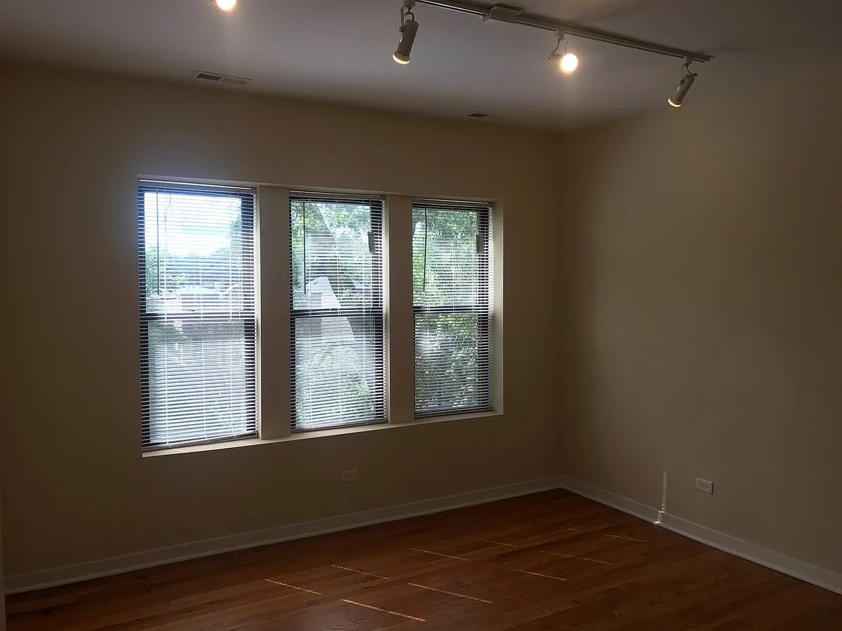 Building Photo - 6603 N Campbell Ave #3