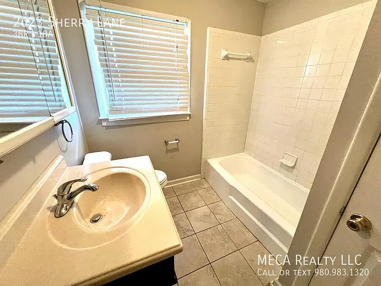 2623 Sherry Ln — Photo 10
