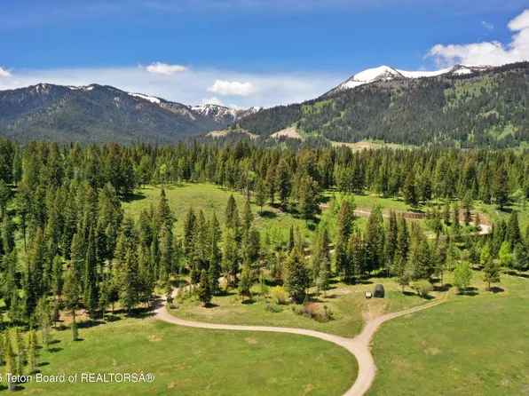 6125/6785 W Heck Of A Hill & Gill Huff Rd, Wilson, WY 83014