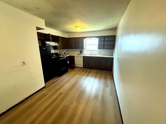 4th image of 2052 S Barcliff Ave #D