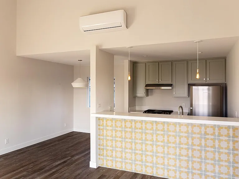 906 Hyperion Ave #4 — Photo 13