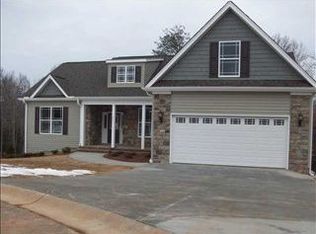 221 Josh Ct, Greer, SC 29651