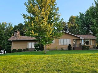 67923 270th St, Alden, MN 56009