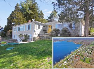 26 Shore Dr, Warren, RI 02885