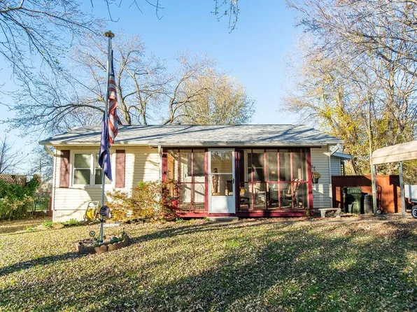 200 W Kelly Ave, Leeton, MO 64761