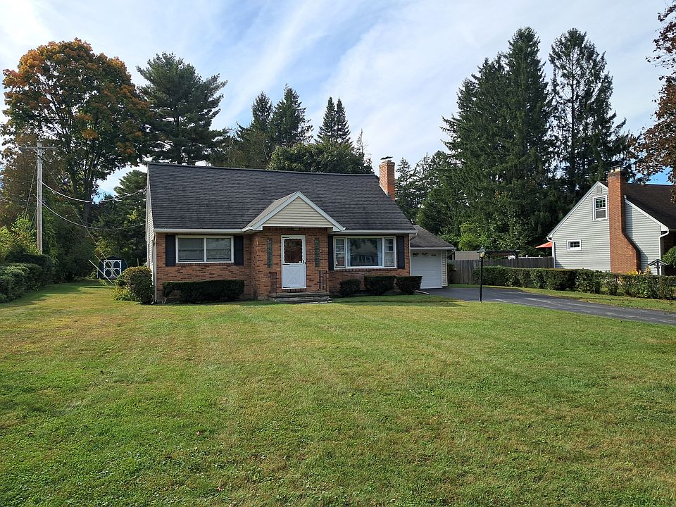 1st image of 6 Marvin Dr