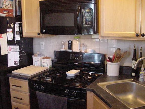 5th image of 162 W Hubbard Ave #1/2