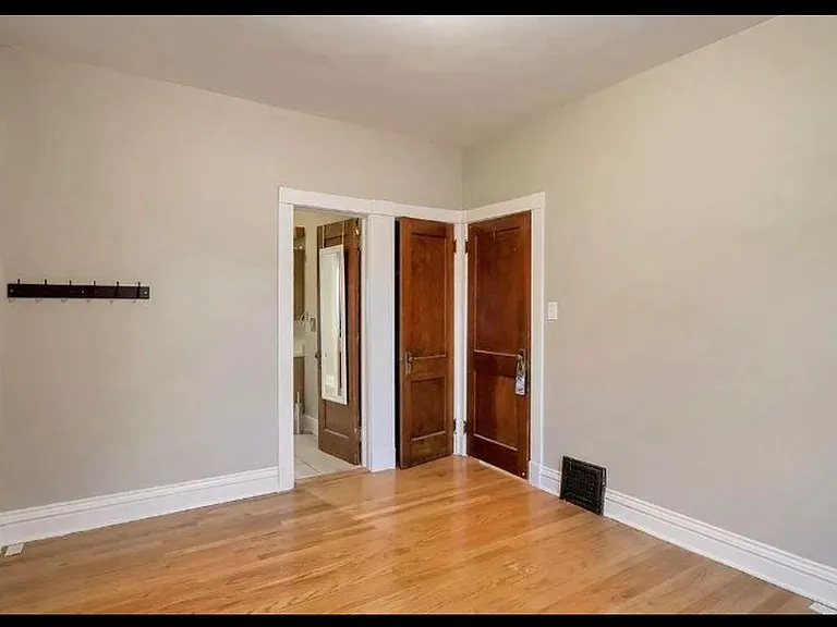 387 N Emerson St — Photo 5