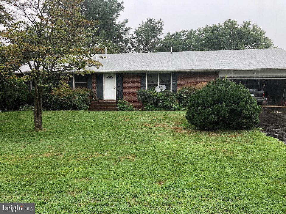 1st image of 530 Barberry St