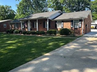108 Ridgeway Rd, Spartanburg, SC 29301