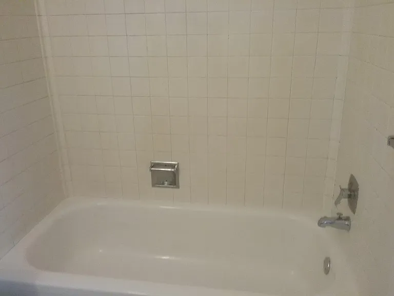 Applecrest Apartments — Photo 11