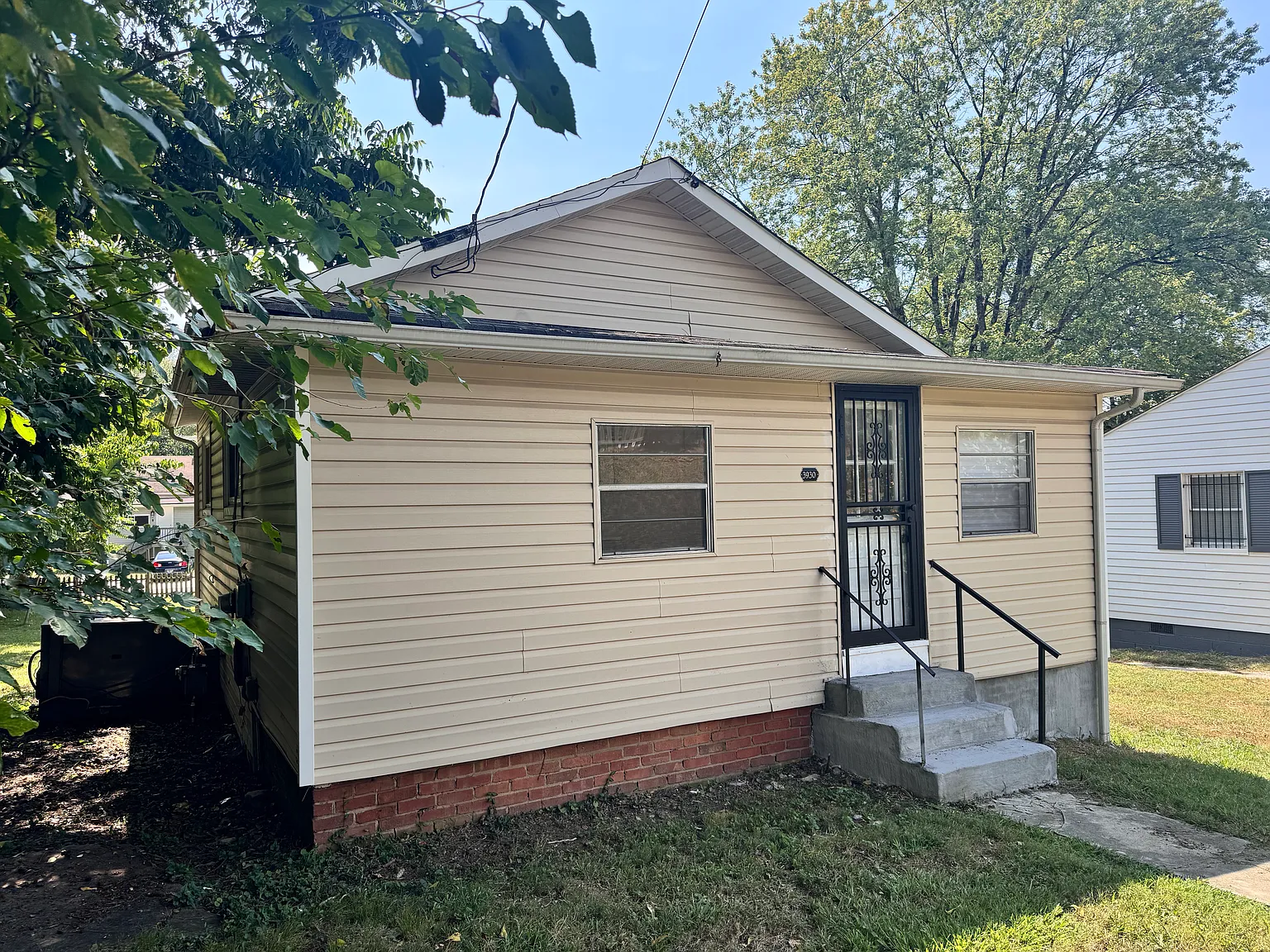 2 bed, 800 sqft, $1,800 — Photo 1