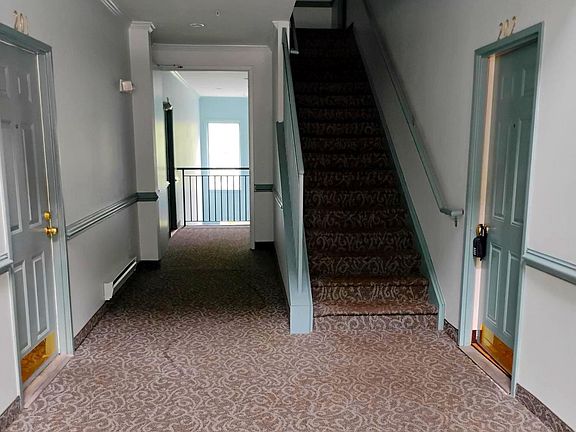 3rd image of 6527 Grange Ln Unit 202