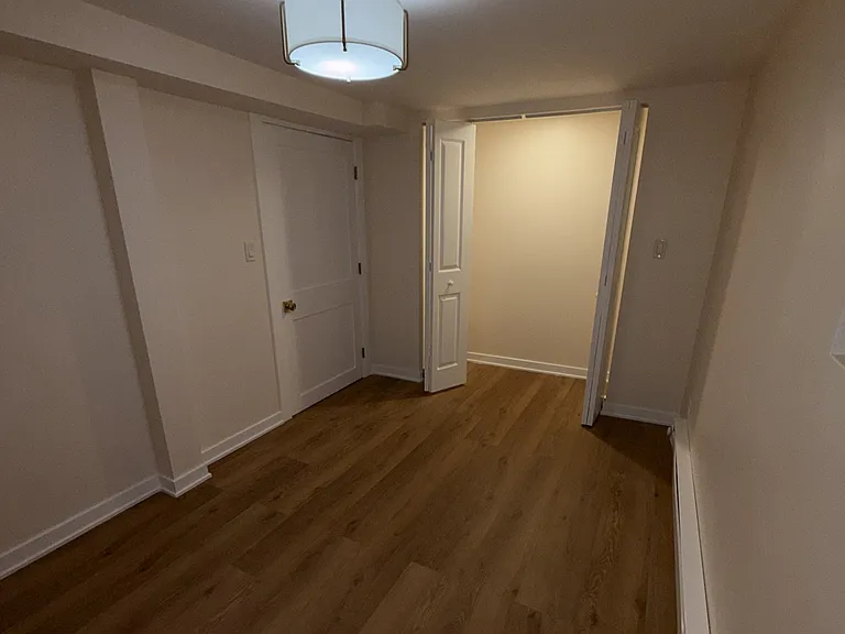1711 W Henderson St #G — Photo 10