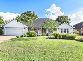 4108 Knightsbridge Ln, Bryan, TX 77802