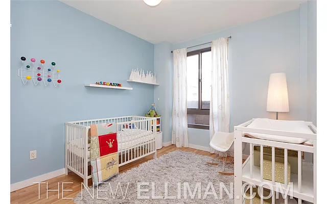 Sold by Douglas Elliman | media 22