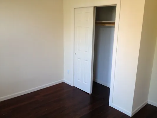 Rented by MNS | media 10