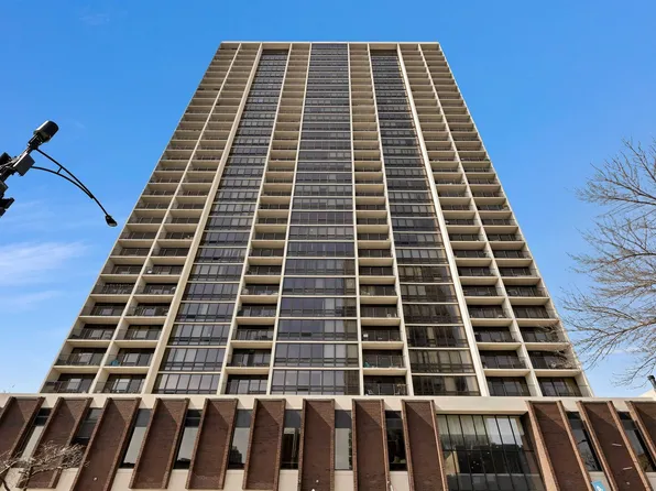 1636 N Wells St APT 1001, Chicago, IL 60614