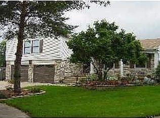 1038 Confederation Dr, Bartlett, IL 60103