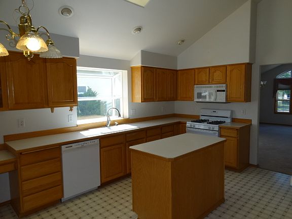 5th image of 1817 31st Ave SE