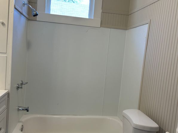 618 S Market St, Scottsboro, AL 35768