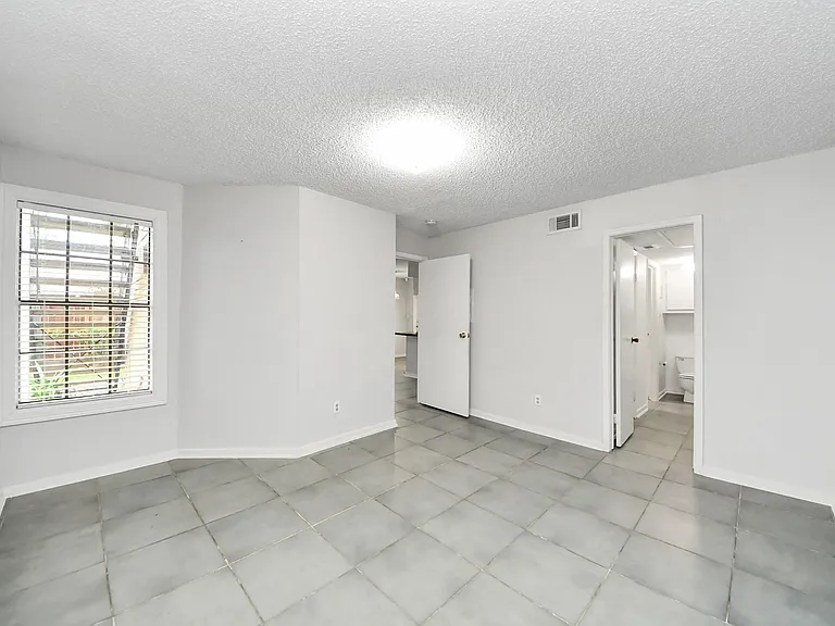 2750 Holly Hall St #911 — Photo 34