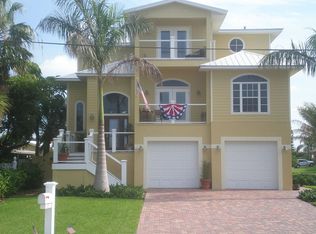 117 Belle Isle Ave, Belleair Beach, FL 33786