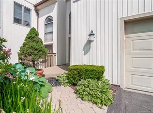 12 Spindle Hill Rd APT 8B, Wolcott, CT 06716