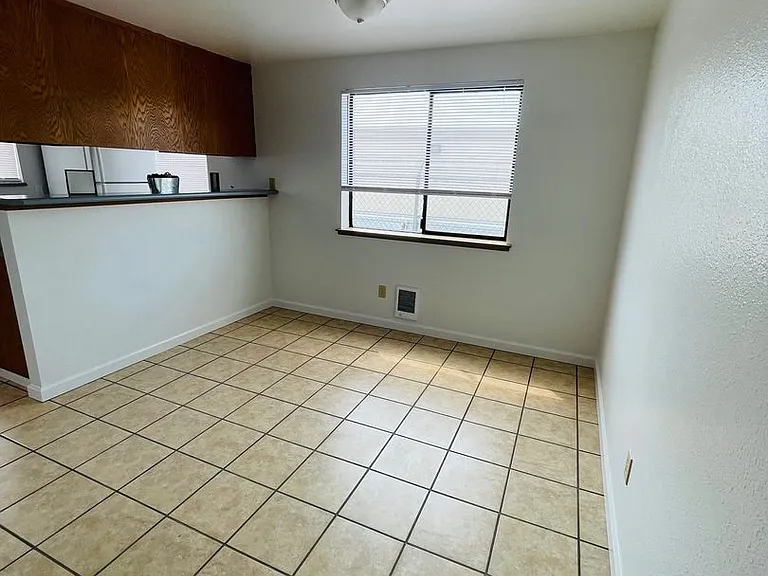 3601 & 3609 I St NE — Photo 33