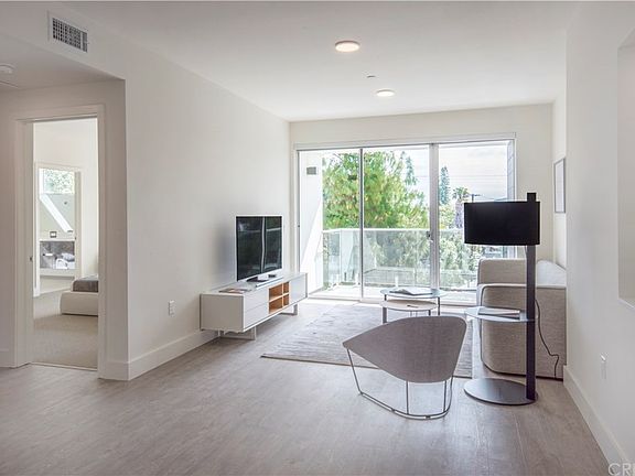 3rd image of 12117 Valleyheart Dr Unit 406