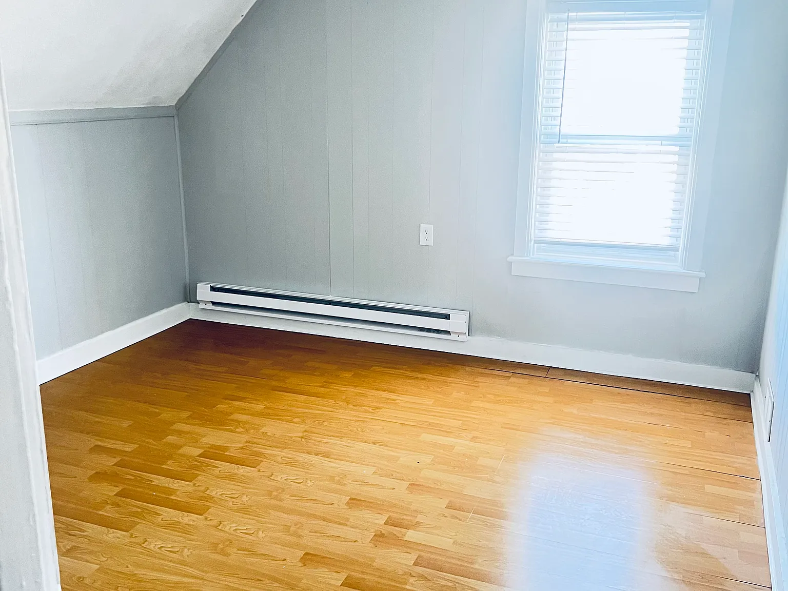 2 bed, 900 sqft, $1,700 — Photo 3